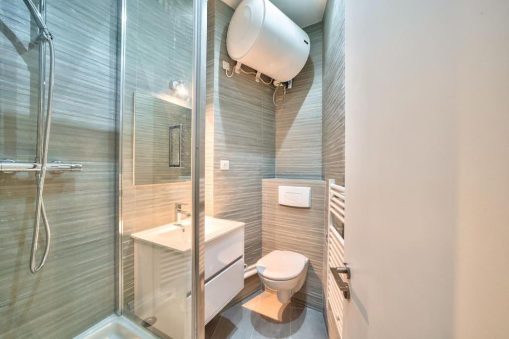 Bel Appartement Au Coeur De Montmartre パリ エクステリア 写真